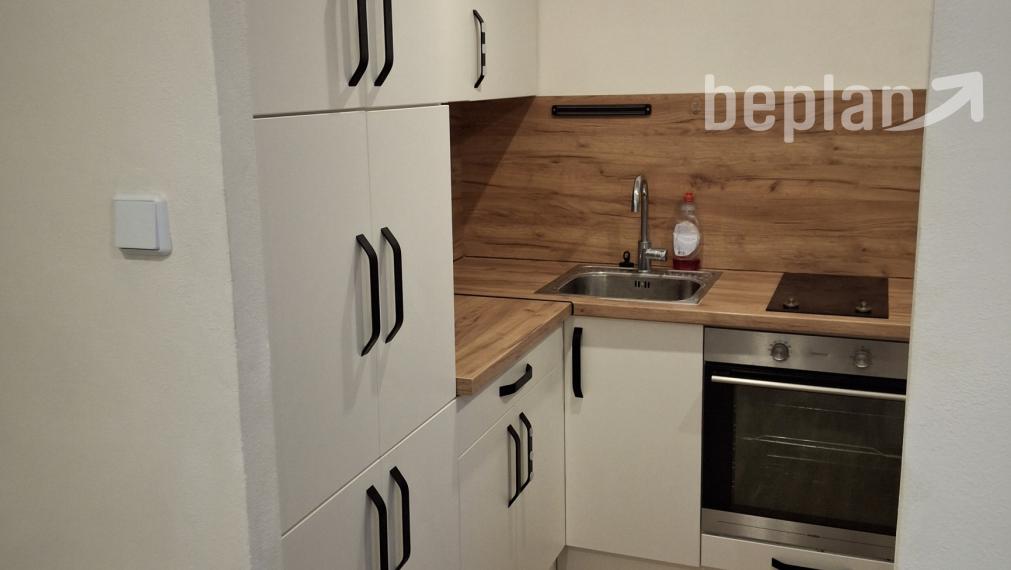 Na prenájom zrekonštruovaný 1-izbový byt v Martine - časť Košúty II