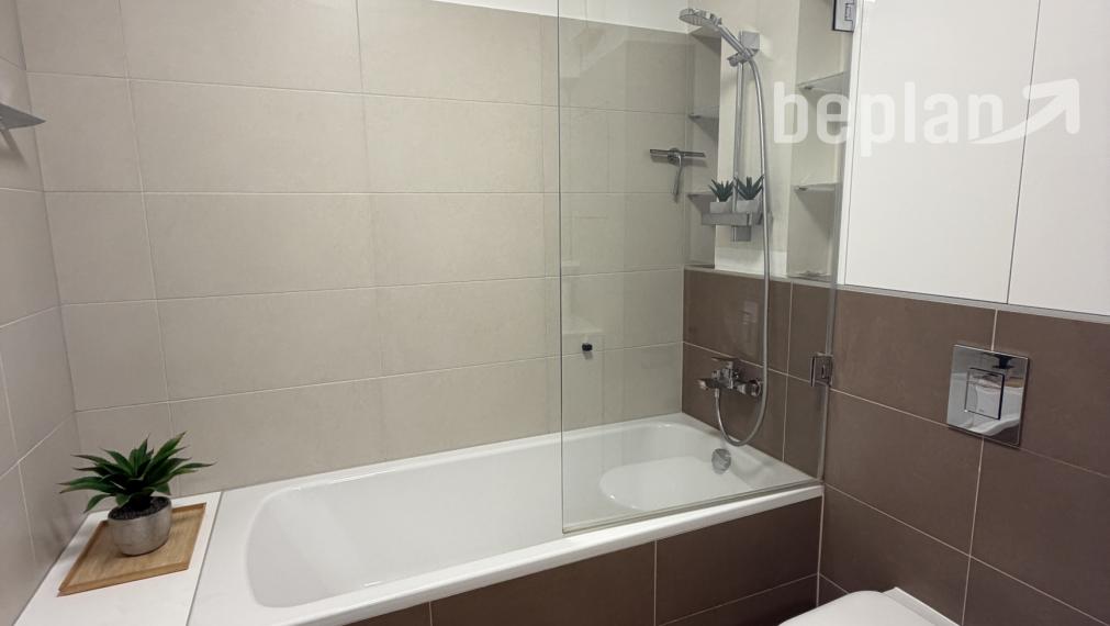 Na prenájom moderný 2-izbový byt v Slnečniciach