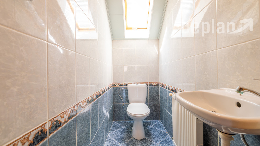 Na predaj dvojgeneračný rodinný dom s bazénom v Gabčíkove