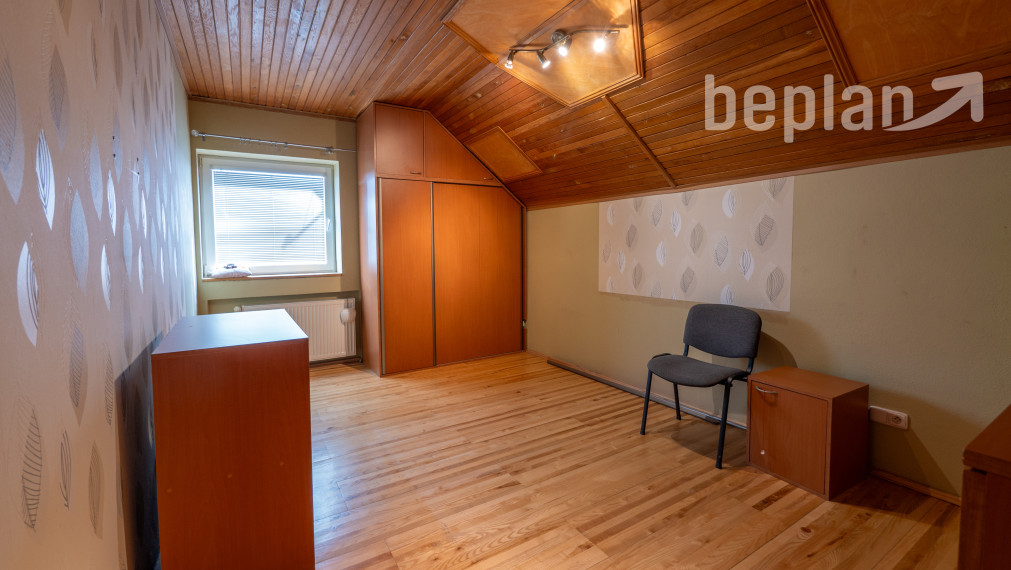 Na predaj dvojgeneračný rodinný dom s bazénom v Gabčíkove