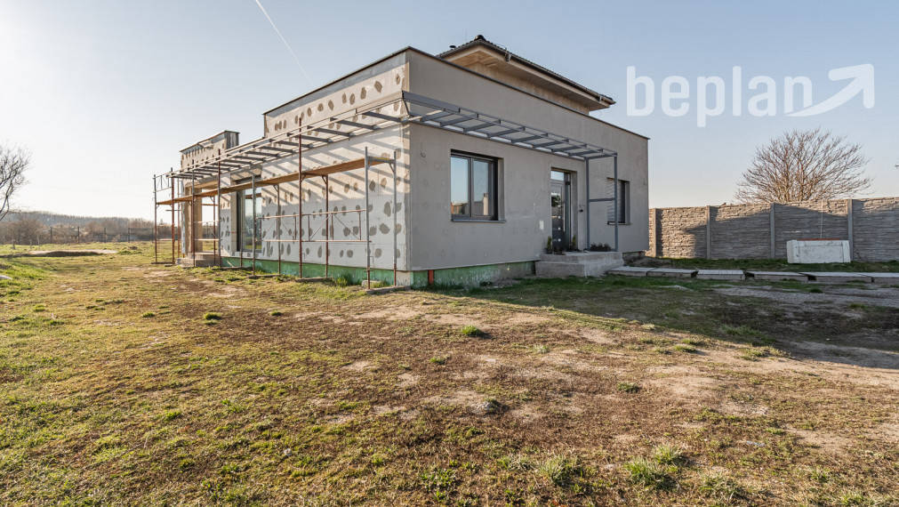 Na predaj moderná novostavba 4- izbového rodinného domu