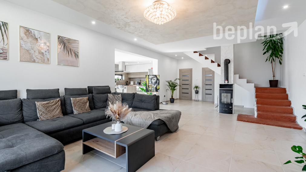 Na predaj moderná novostavba 4- izbového rodinného domu