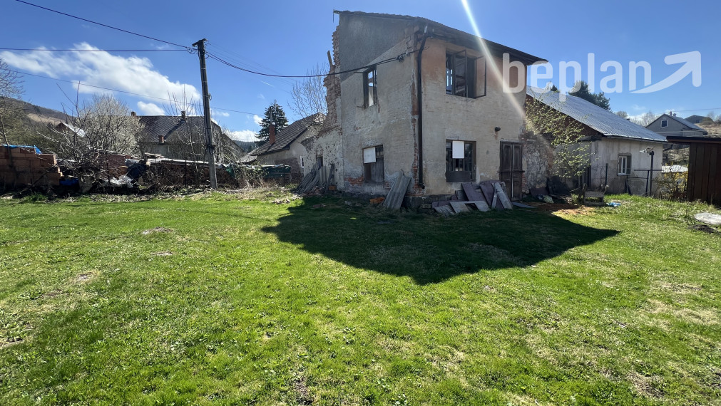 Na predaj slnečný stavebný pozemok v obci Horná Štubňa