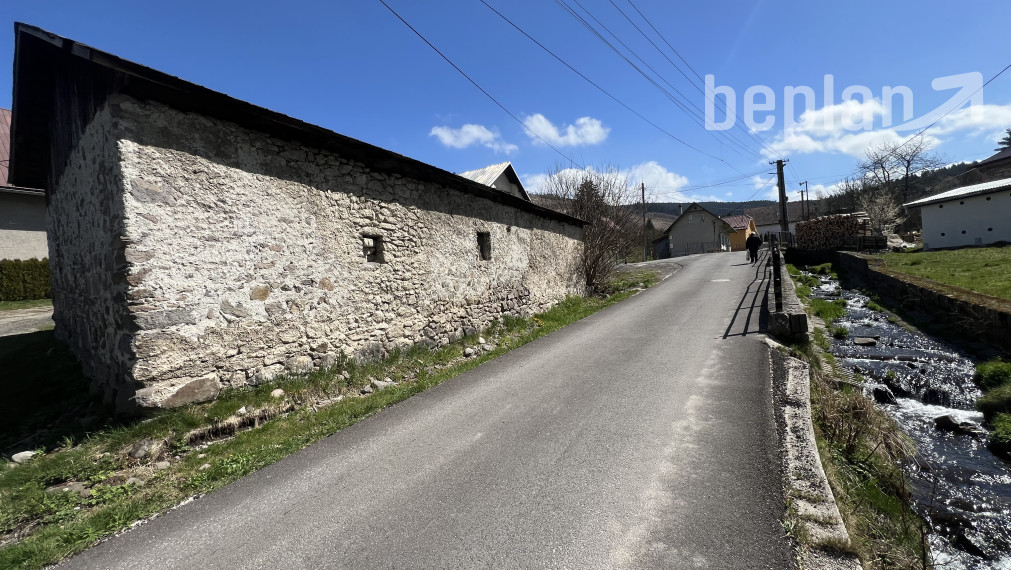 Na predaj pozemok v obci Horná Štubňa