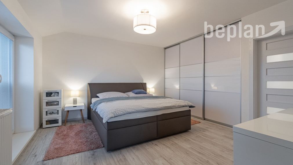 REZERVOVANÉ: Na predaj moderný 5-izbový rodinný dom v Beladiciach