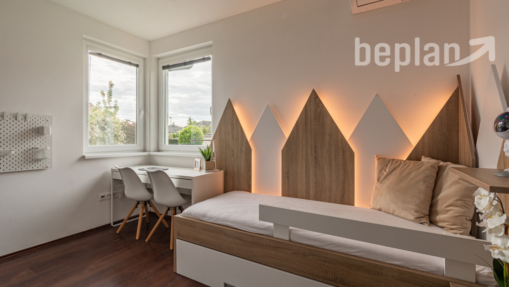 Na predaj 4-izbový rodinný dom s terasou v lokalite Tri vody - Malinovo