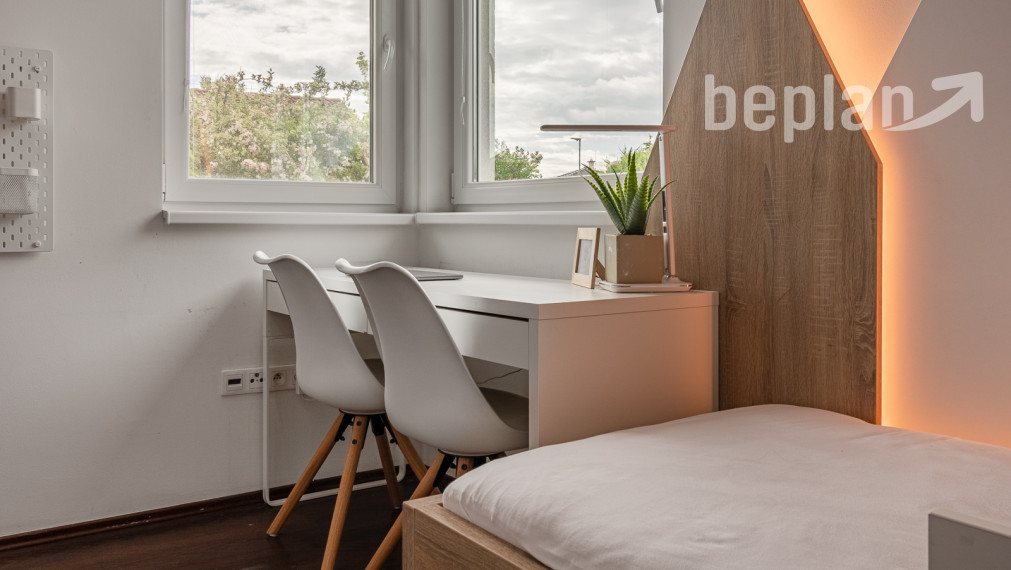 Na predaj 4-izbový rodinný dom s terasou v lokalite Tri vody - Malinovo