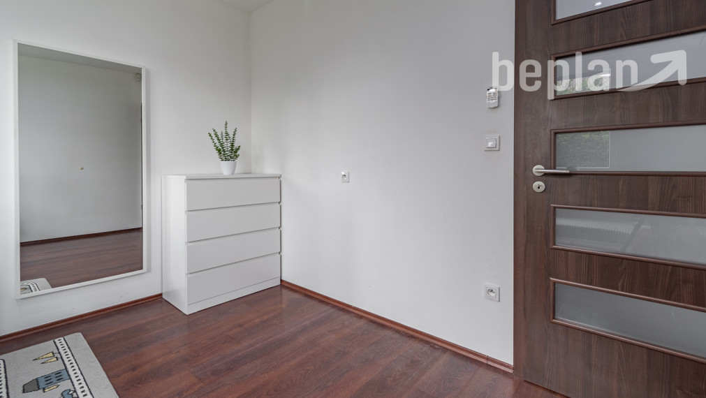 Na predaj 4-izbový rodinný dom s terasou v lokalite Tri vody - Malinovo