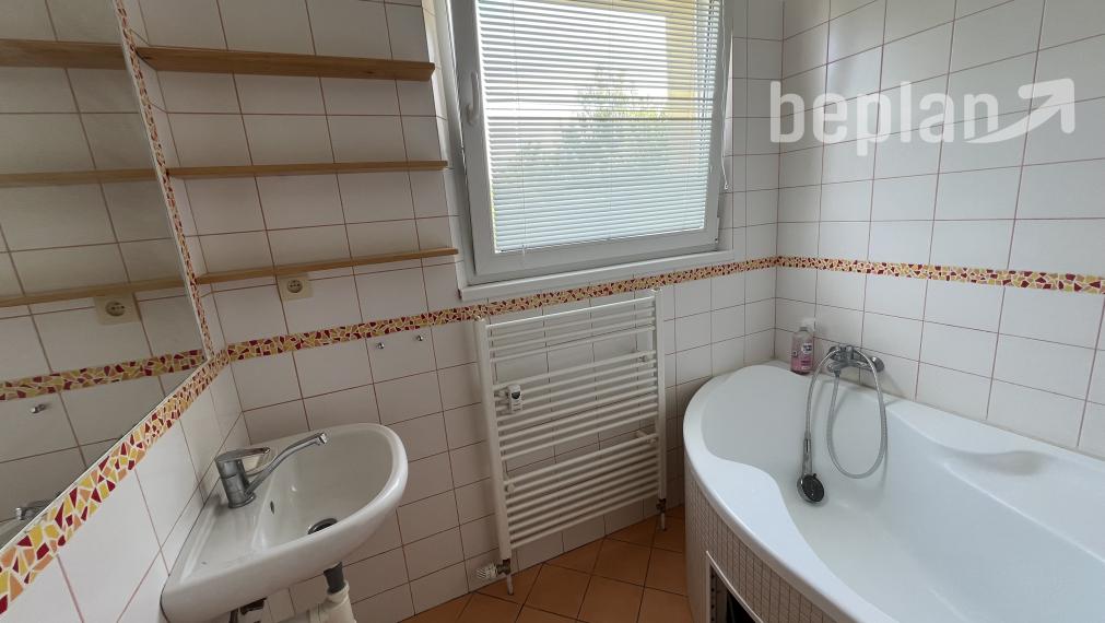 Na predaj 3-izbový byt v lokalite Ľadoveň