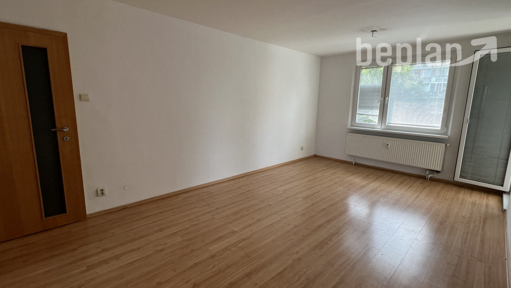 Na predaj 3-izbový byt v lokalite Ľadoveň