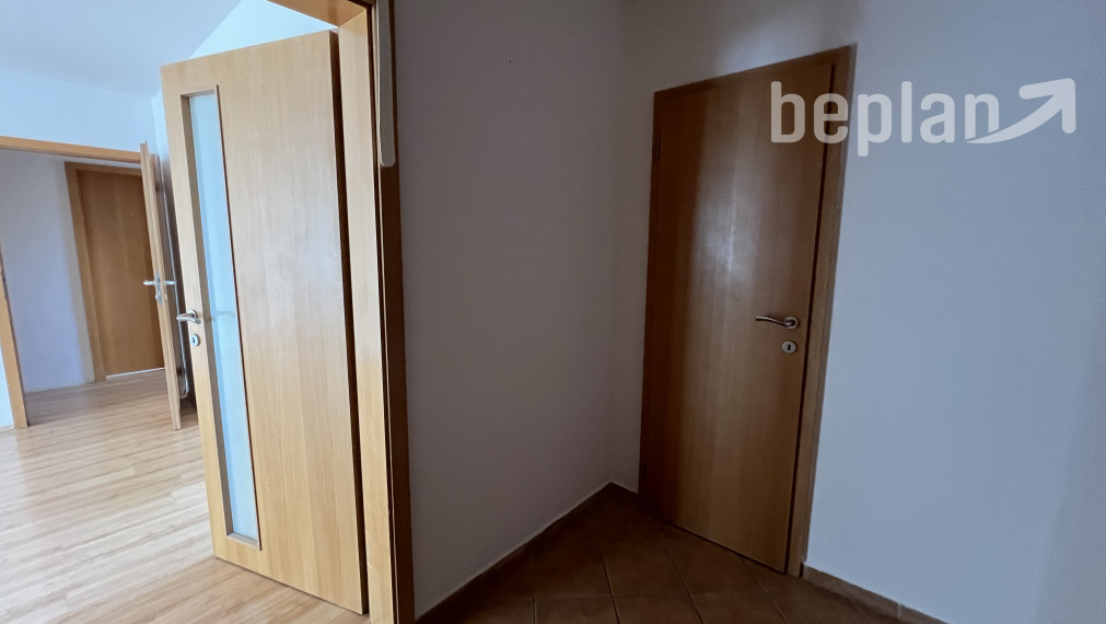 Na predaj 3-izbový byt v lokalite Ľadoveň