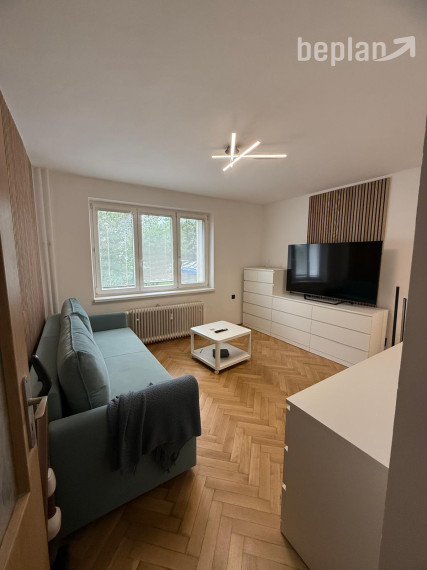 Na prenájom 1-izbový byt v blízkosti centra Pezinka