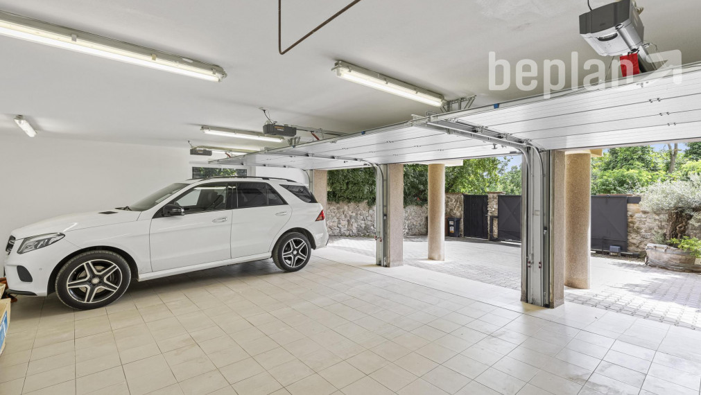 Na predaj jedinečná vila s výhľadom na Dunaj