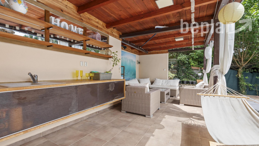 Na predaj jedinečná vila s výhľadom na Dunaj