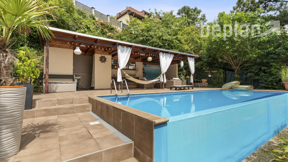 Na predaj jedinečná vila s výhľadom na Dunaj