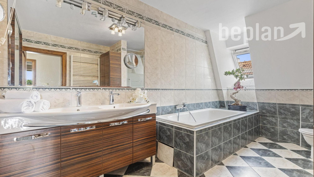 Na predaj jedinečná vila s výhľadom na Dunaj