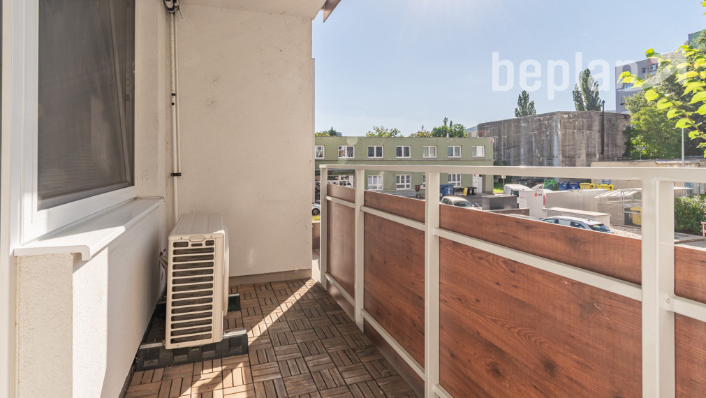 REZERVOVANÉ: Na predaj moderný 2-izbový byt s loggiou v Novom Meste