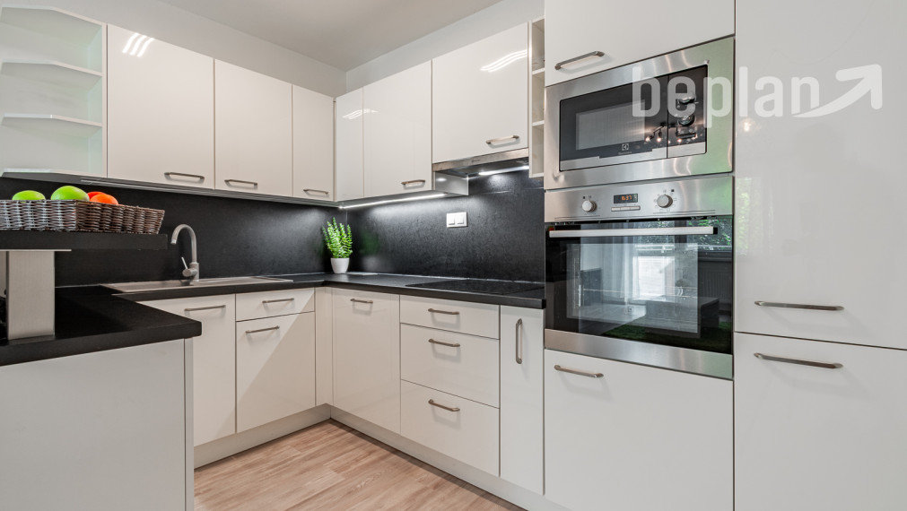 REZERVOVANÉ: Na predaj moderný 2-izbový byt s loggiou v Novom Meste