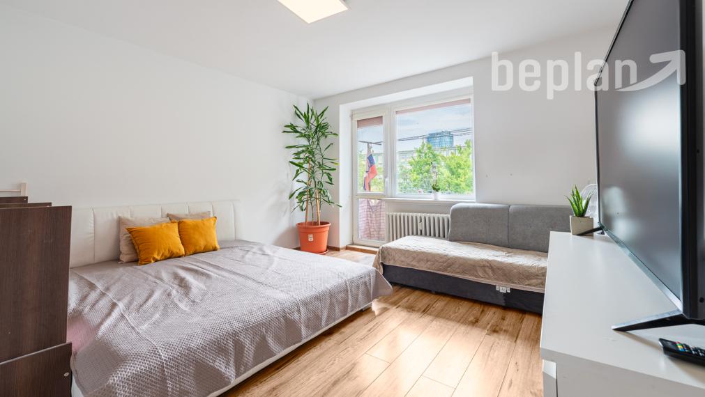 Na predaj 2-izbový byt s balkónom v atraktívnej lokalite Bratislavy