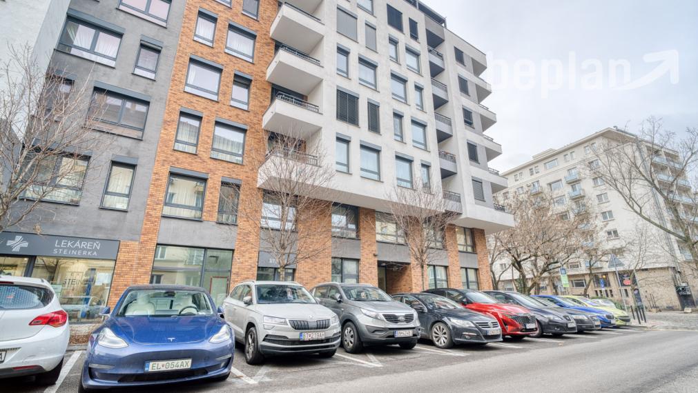 Na prenájom 2-izbový byt v projekte Stein v Bratislave