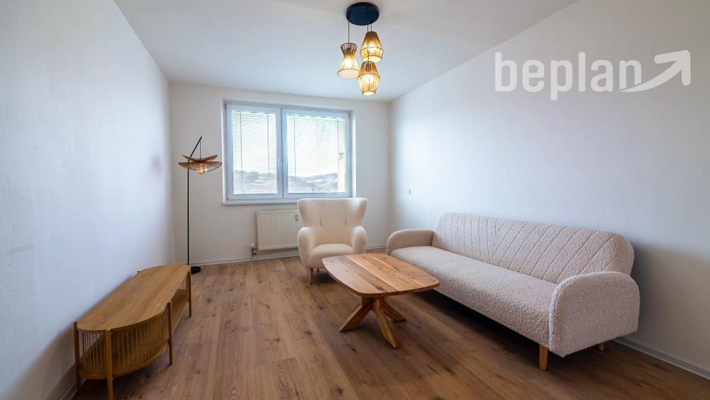 Na prenájom 2-izbový byt s loggiou v Prešove