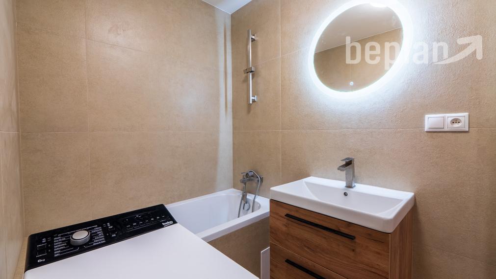 Na prenájom 2-izbový byt s loggiou v Prešove