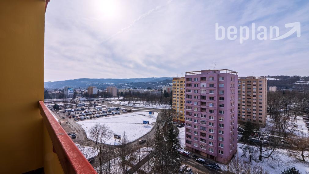 Na prenájom 2-izbový byt s loggiou v Prešove