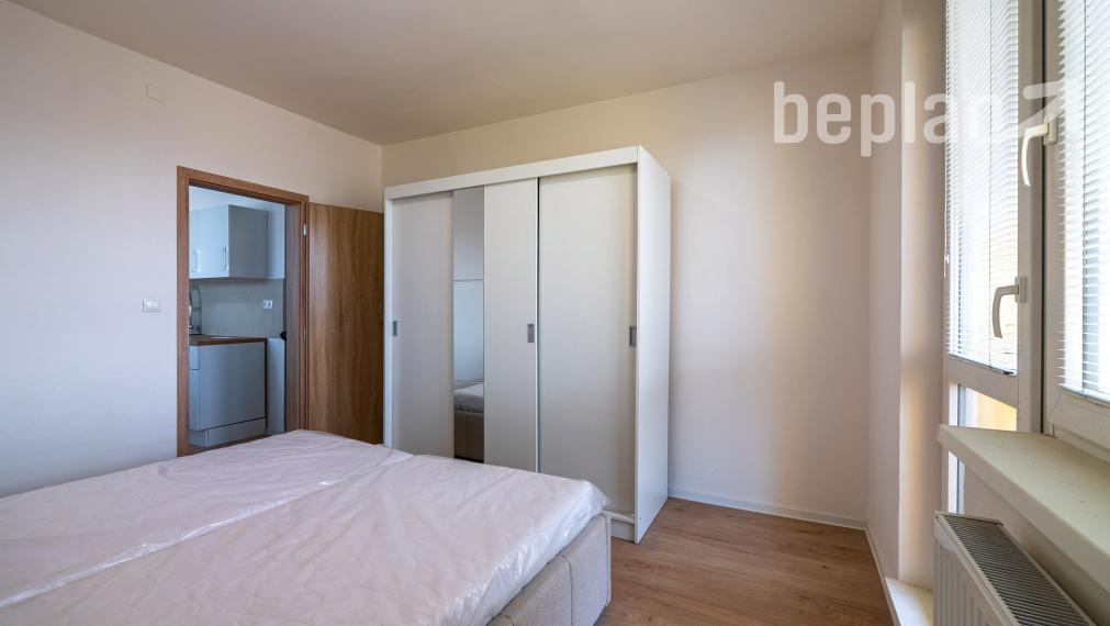 Na prenájom 2-izbový byt s loggiou v Prešove