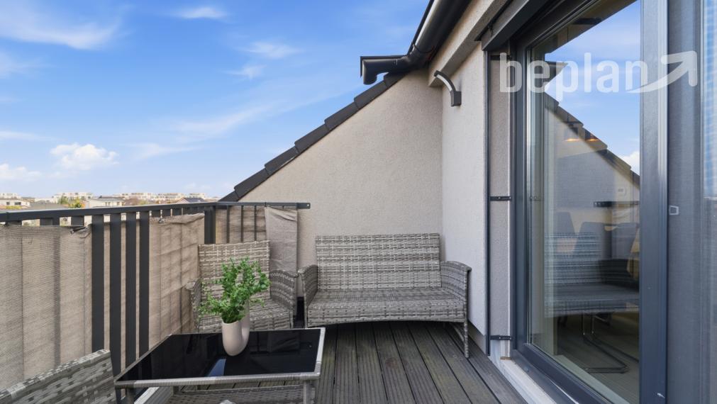 Na predaj veľkorysý 4-izbový byt s parkovacím miestom a garážou v Malinove