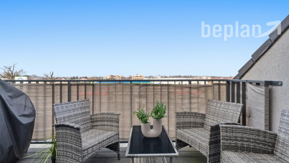 Na predaj veľkorysý 4-izbový byt s parkovacím miestom a garážou v Malinove