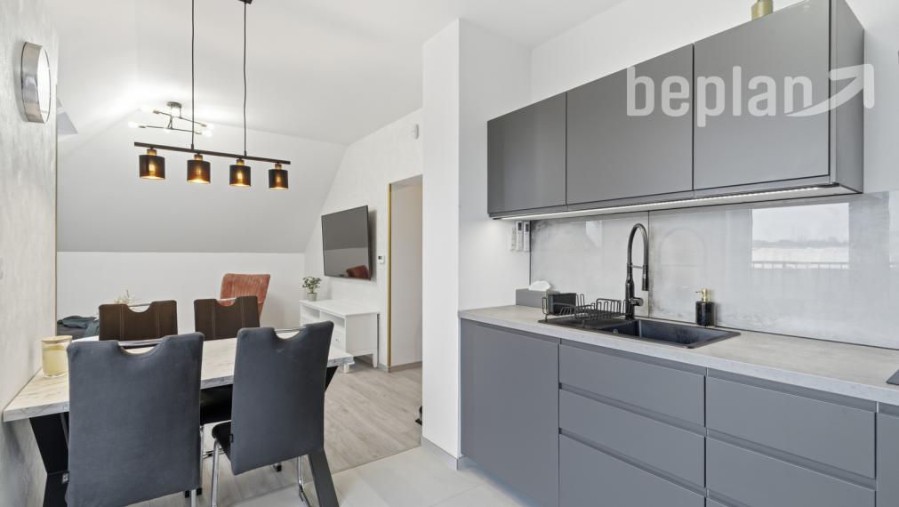 Na predaj veľkorysý 4-izbový byt s parkovacím miestom a garážou v Malinove