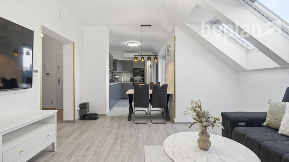 Na predaj veľkorysý 4-izbový byt s parkovacím miestom a garážou v Malinove