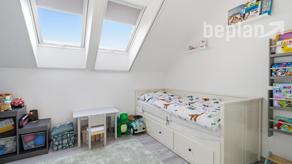 Na predaj veľkorysý 4-izbový byt s parkovacím miestom a garážou v Malinove