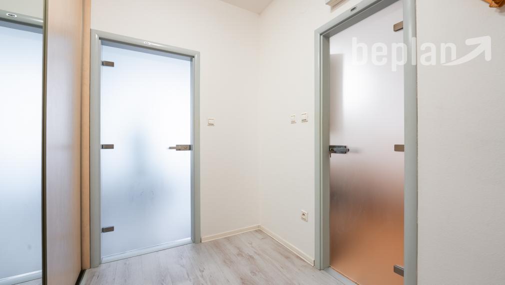 Na predaj 1-izbový byt na Vyšehradskej ulici v Bratislave