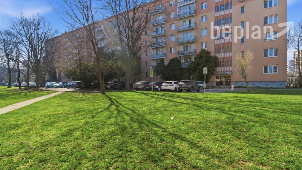 Na prenájom 2-izbový byt na Haburskej ulici v Bratislave