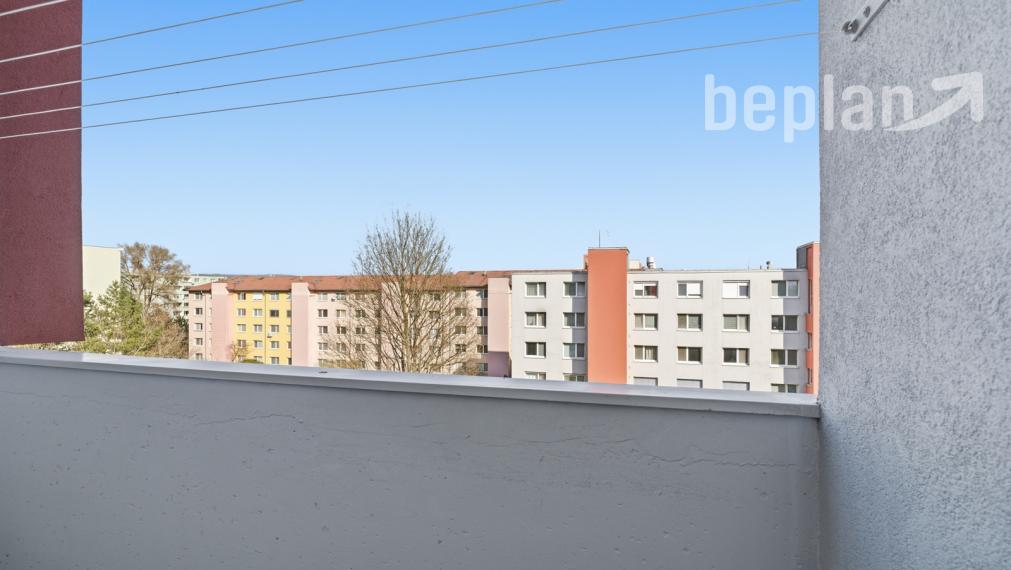 Na predaj 4-izbový byt po kompletnej rekonštrukcii v Dúbravke