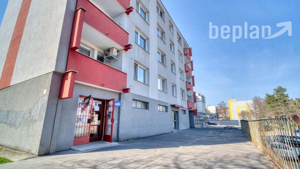 Na predaj 4-izbový byt po kompletnej rekonštrukcii v Dúbravke