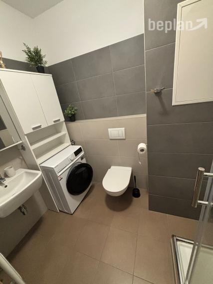 Na prenájom 1-izbový byt s balkónom v novostavbe Slnečnice