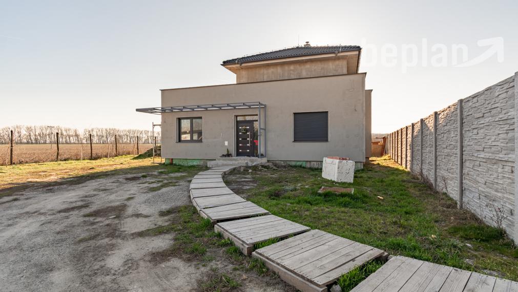 Na predaj moderná novostavba 4- izbového rodinného domu