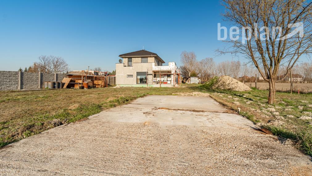 Na predaj moderná novostavba 4- izbového rodinného domu