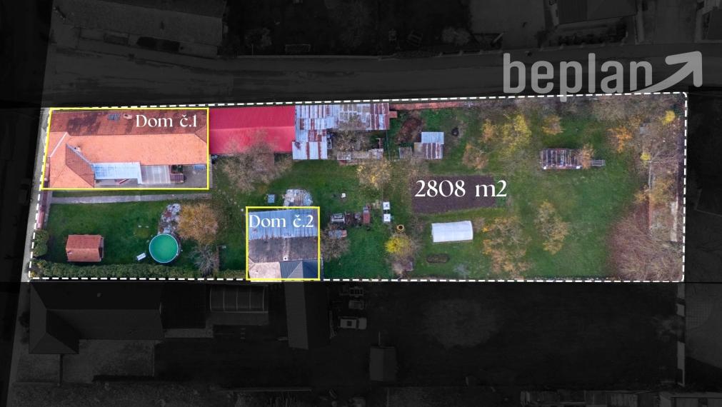 Na predaj dva rodinné domy na jednom pozemku v Krásnohorskom Podhradí