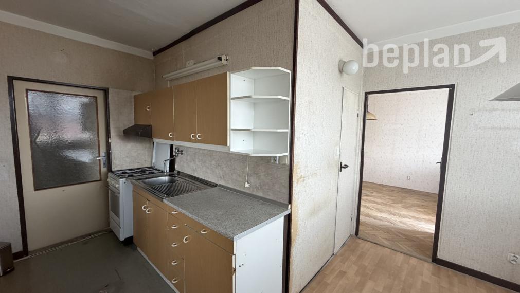 Na predaj priestranný 3-izbový byt v lokalite Martin-Sever