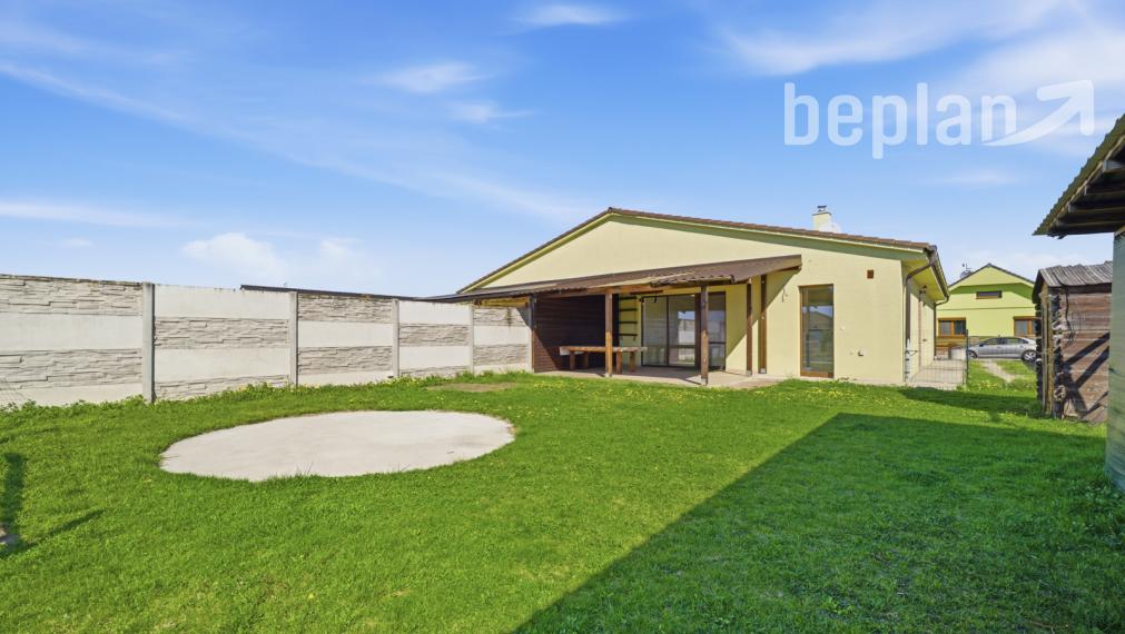 Na predaj útulný 4-izbový rodinný dom v Malých Levároch