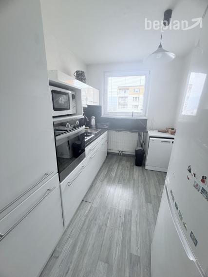 Na predaj 3-izbový byt v Martine - Ľadoveň