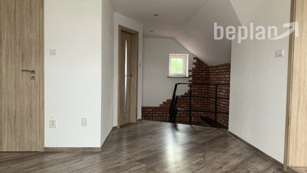 Na predaj rodinný dom v Turanoch