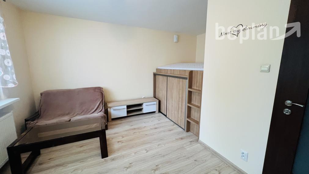Na prenájom 1-izbový byt Ľadoveň - Martin