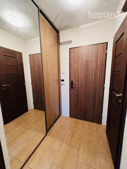 Na prenájom 1-izbový byt Ľadoveň - Martin