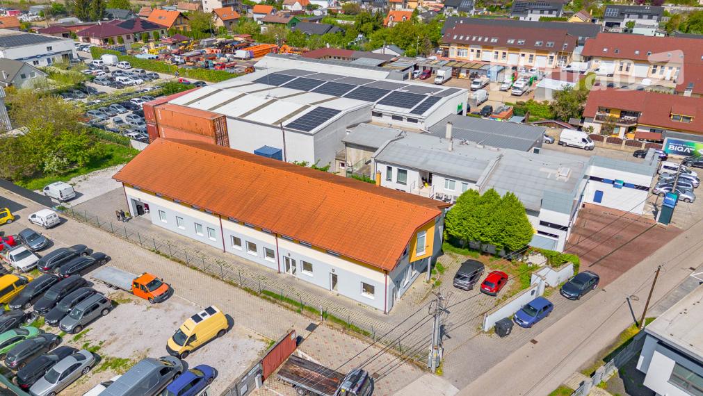 Na odstúpenie obchodný priestor v Podunajských Biskupiciach