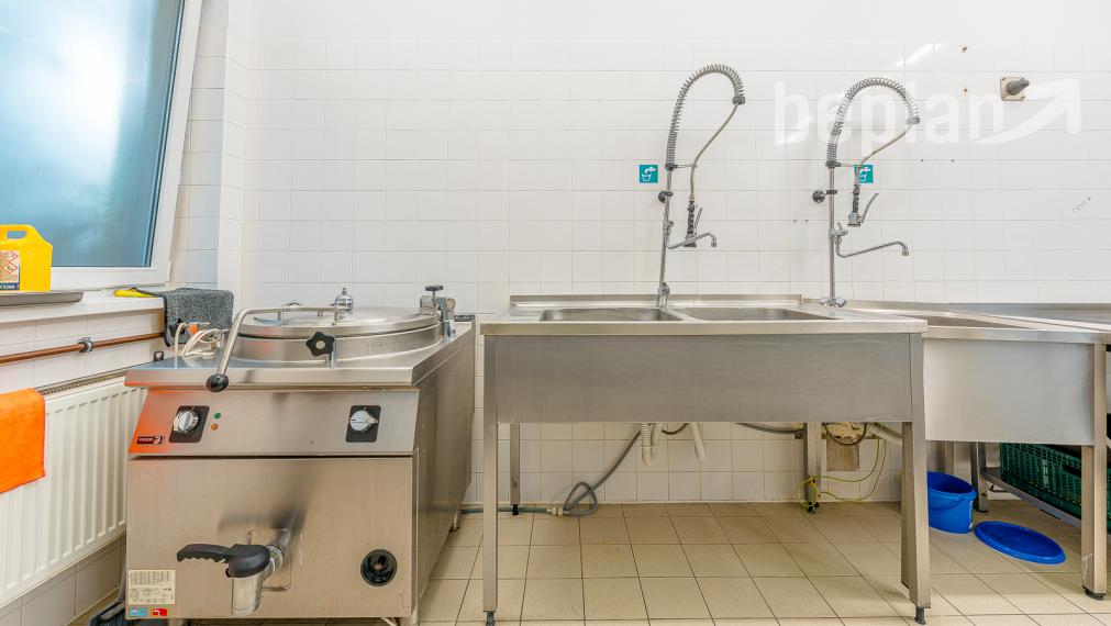 Na odstúpenie obchodný priestor v Podunajských Biskupiciach