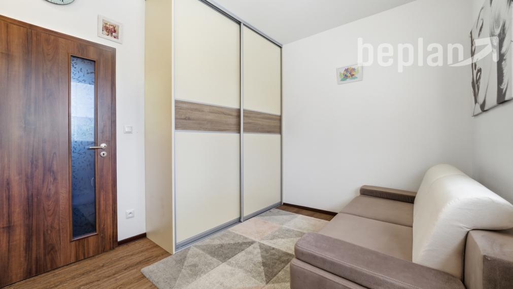 Na predaj moderný rodinný dom s bazénom v obci Jablonové